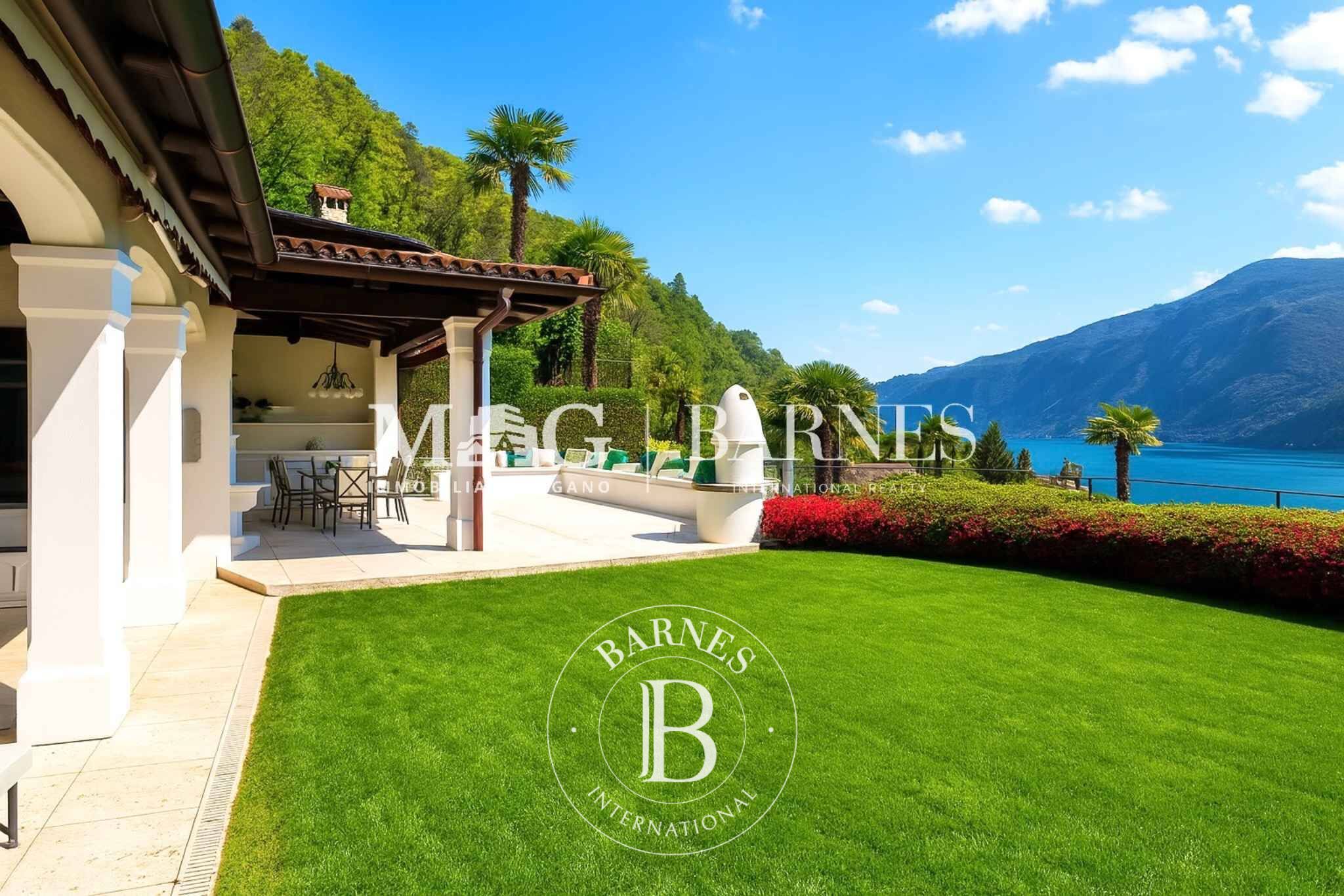 Lugano: Villa with lake view, 6 rooms, exclusive opportunity - picture 2
