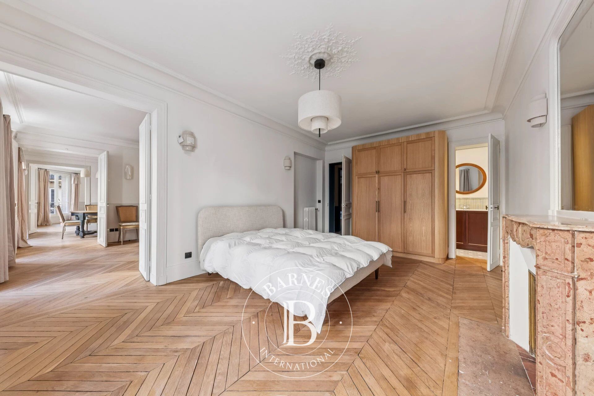 À louer Appartement | Paris 7ème - picture 10