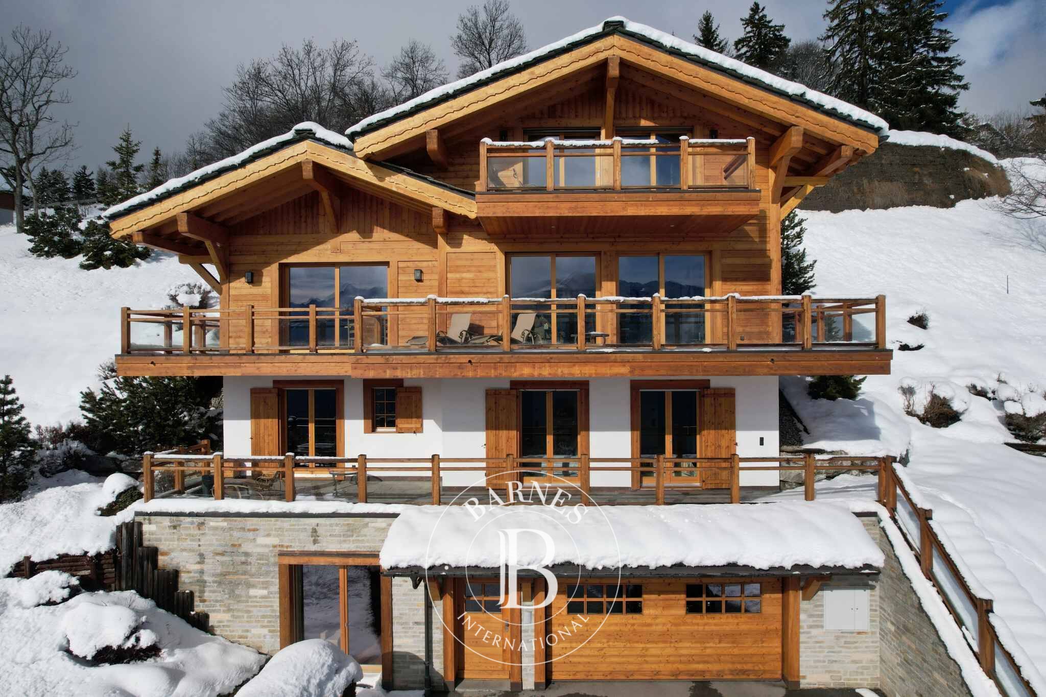 RARE - MAGNIFIQUE CHALET DE 5 CHAMBRES AVEC VUE PANORAMIQUE - picture 2