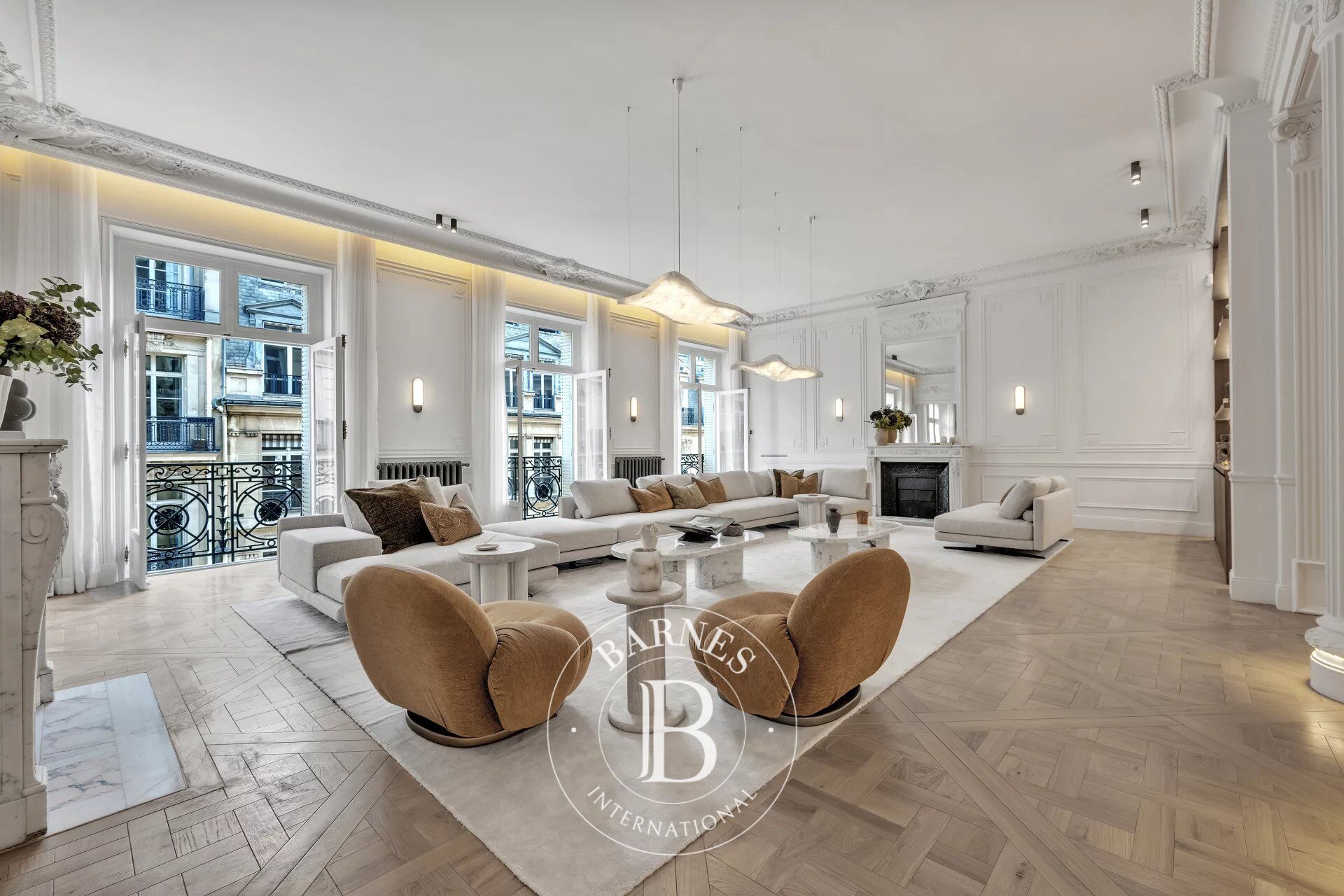 Paris 8 - Triangle d'Or / Place François 1er - Appartement 4 chambres - Grand Luxe - picture 2