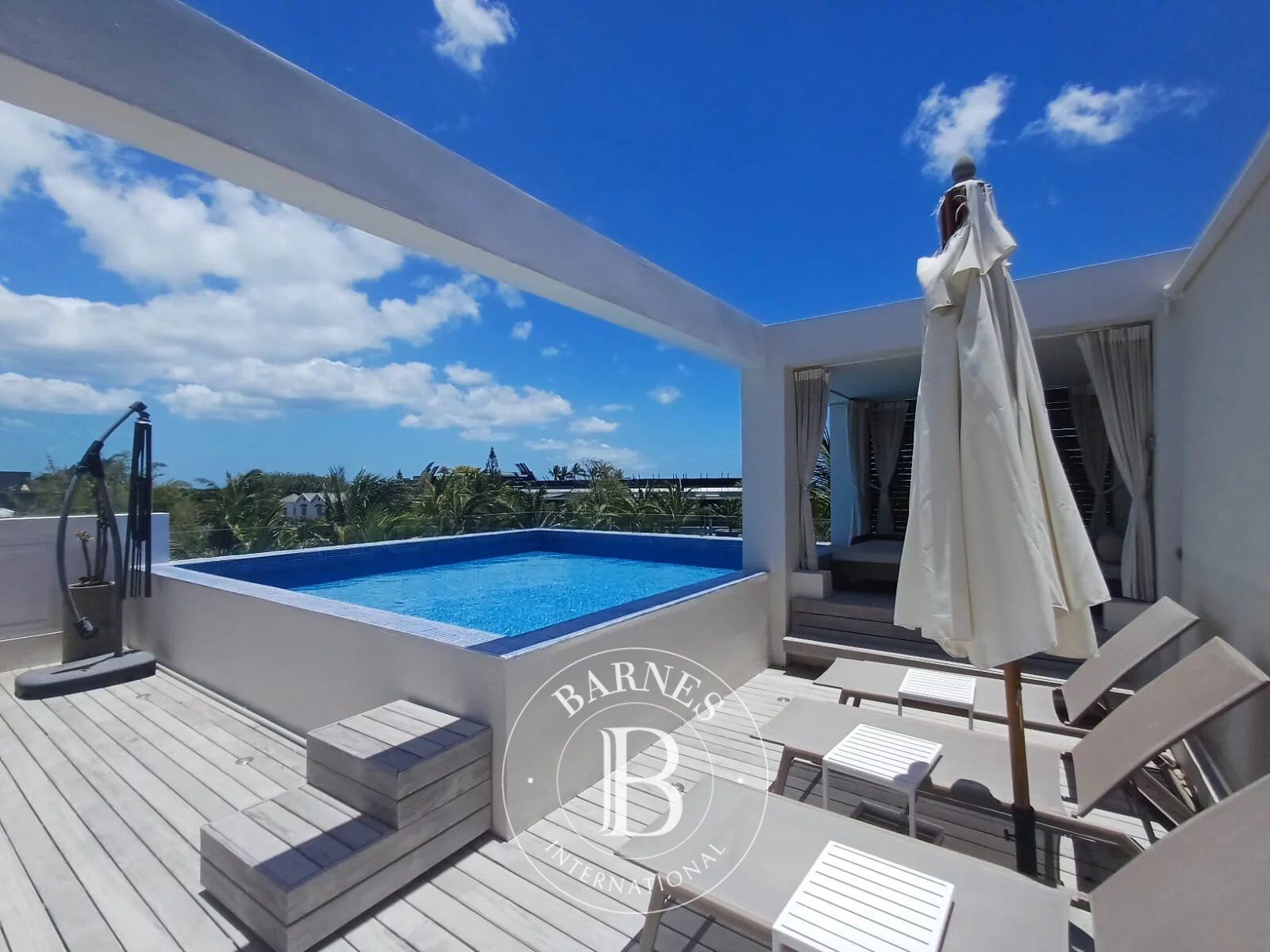 GRAND BAIE - Luxurious Penthouse with Private Rooftop Pool & Beach Access - 3 Bedrooms - picture 1