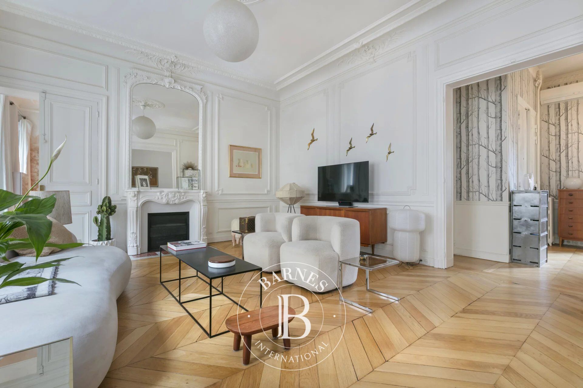 Exclusivité -  Paris 8e - Faubourg Saint-Honoré Hoche  - Appartement rénové - 2 chambres - picture 1