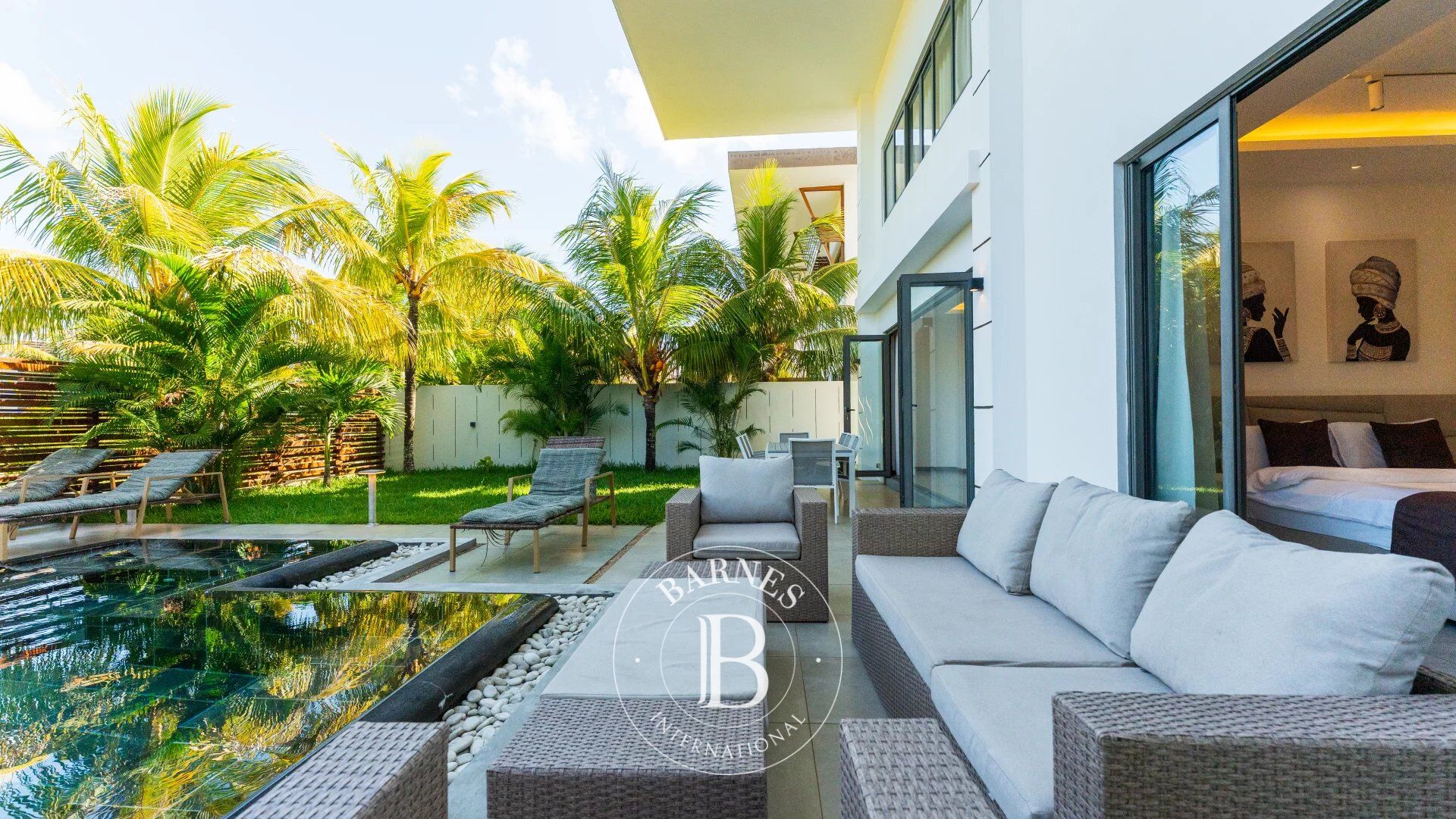 GRAND BAIE - Villa Moderne avec Piscine - 4 Chambres - picture 2