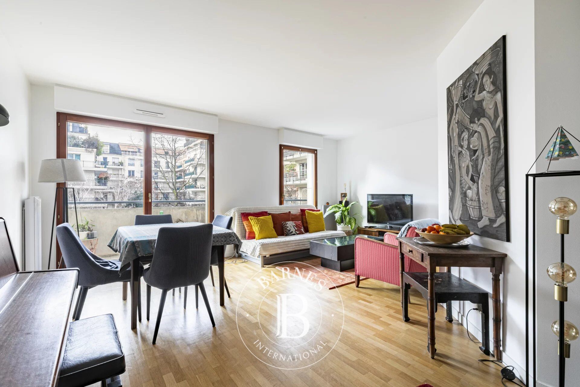 EXCLUSIVE LISTING - Apartment CHARLES MICHELS / DUPLEIX - 77m² (829 sq ft) apartment - 16m² (172 sq ft) balcony - Two bedrooms - PRM parking space - picture 2