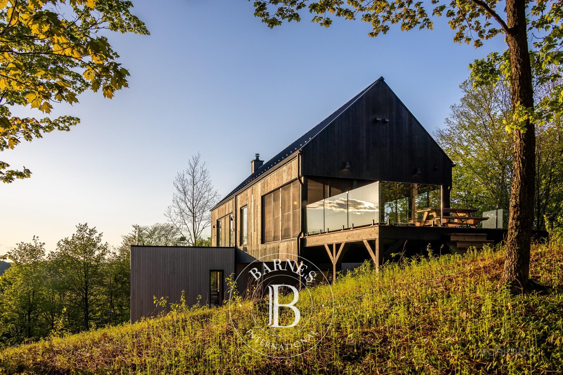 1551 Ch. du Noroît  Wentworth-Nord (Laurentides) - picture 2