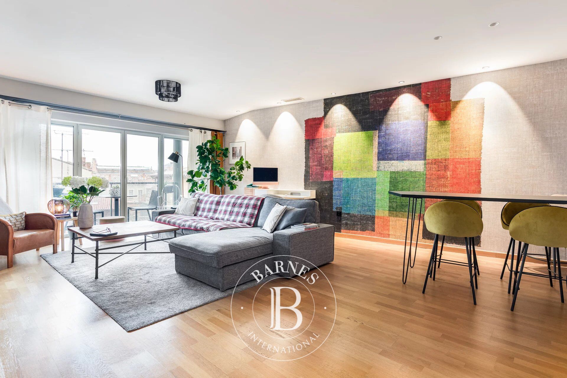 SAINT ETIENNE, T3 86 M² EN DERNIER ETAGE AVEC BALCON  ET ASCENSEUR - picture 2