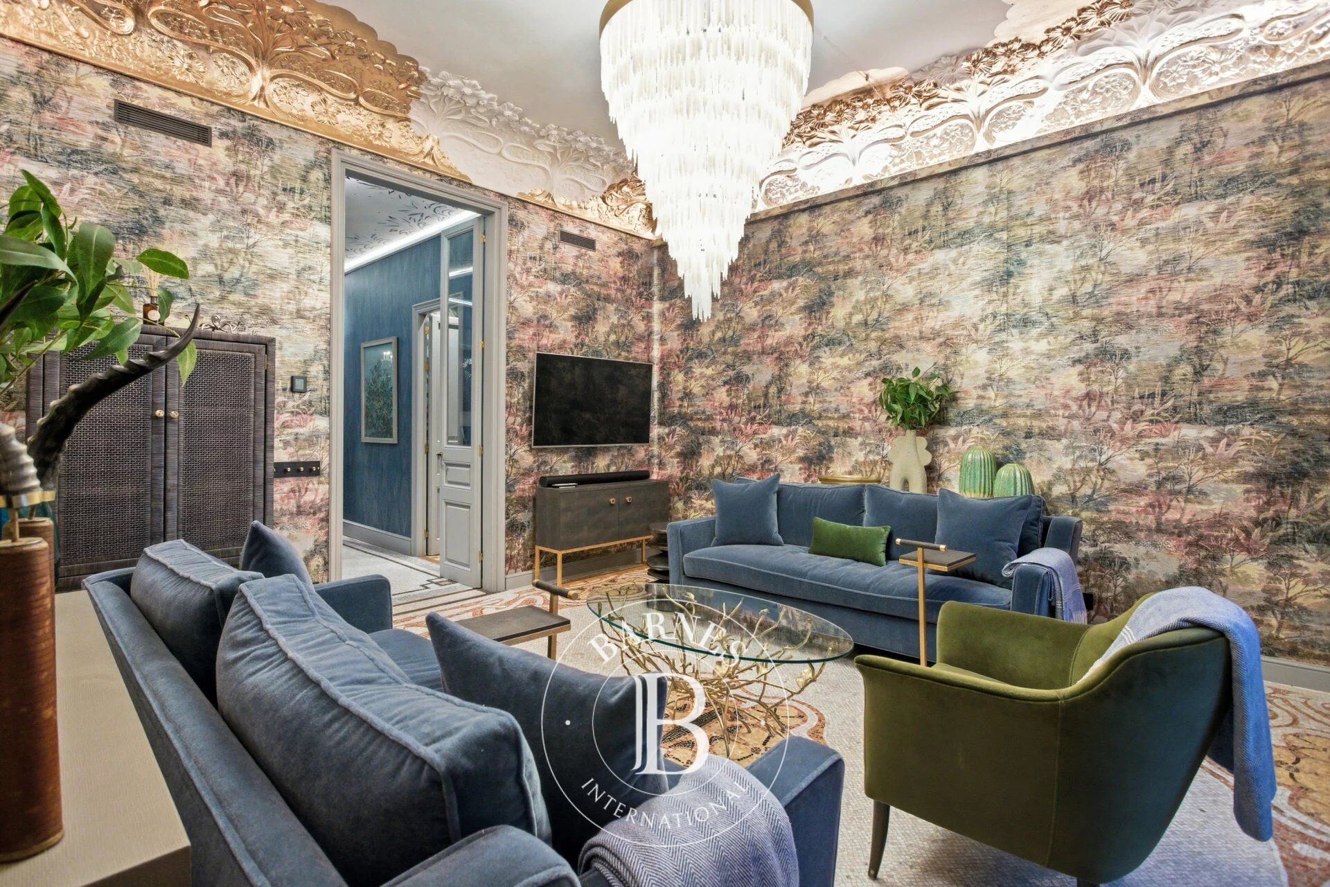 Una propiedad modernista emblemática con 184 m² de espacio exterior privado - picture 3