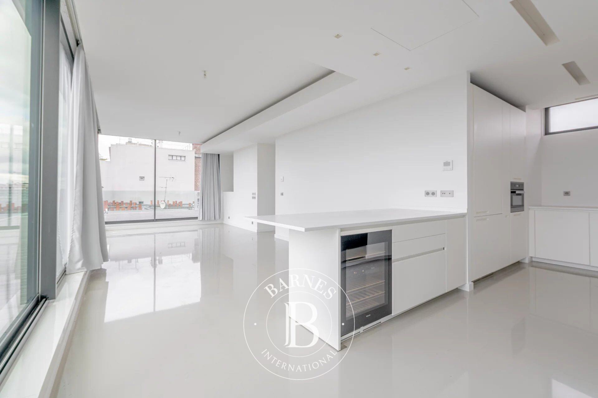 Paris 14th arrondissement - Montsouris - Recent duplex apartment with terrace overlooking the park - picture 3