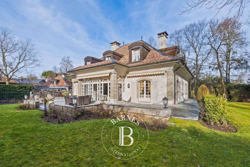 For Sale, Villa Conches - picture 1