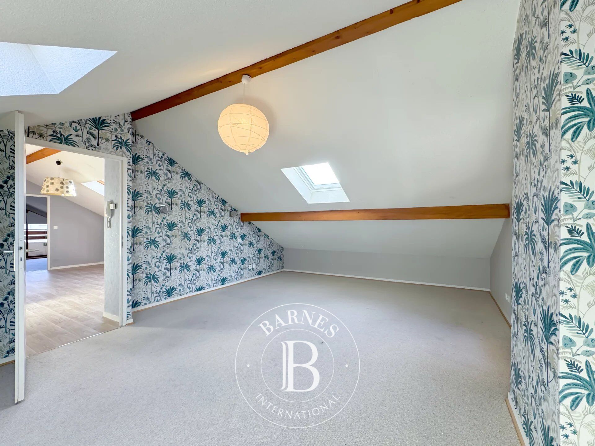 BARNES Aix-les-Bains – AIX-LES-BAINS – CITY CENTRE – DUPLEX PENTHOUSE – 80 SQM OF TERRACES – MOUNTAIN VIEWS - picture 3