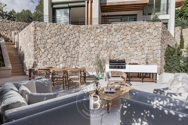 Südwestlich ausgerichtete Residenz mit privatem Pool und Meerblick in Cala Major