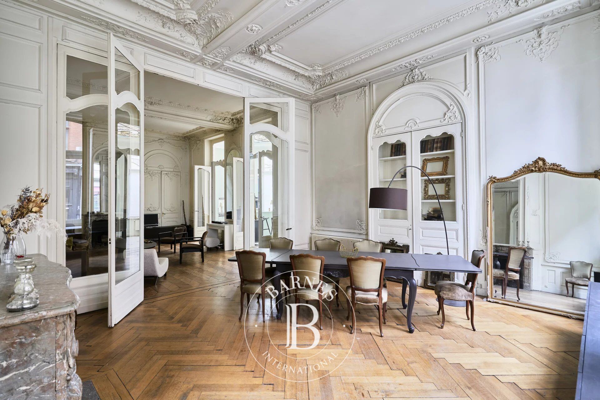 Vieux Lille, appartement d'exception dans un hotel particulier - picture 2