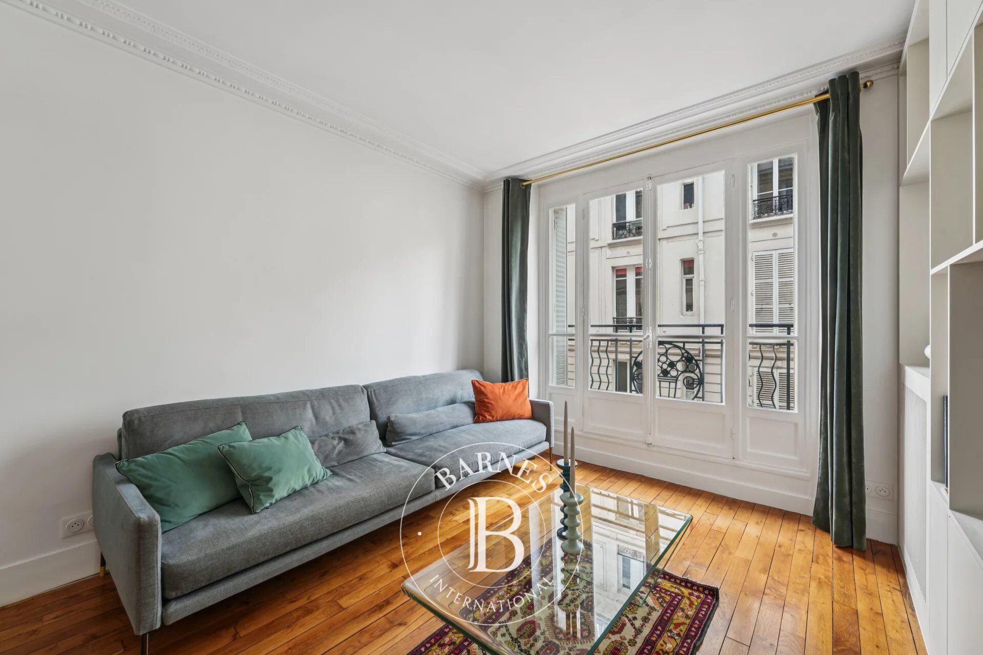 Piso Paris 7ème - picture 2