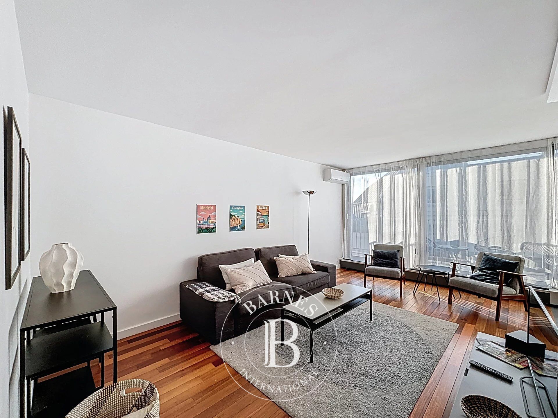 The BARNES rental department is presenting this property: - picture 2