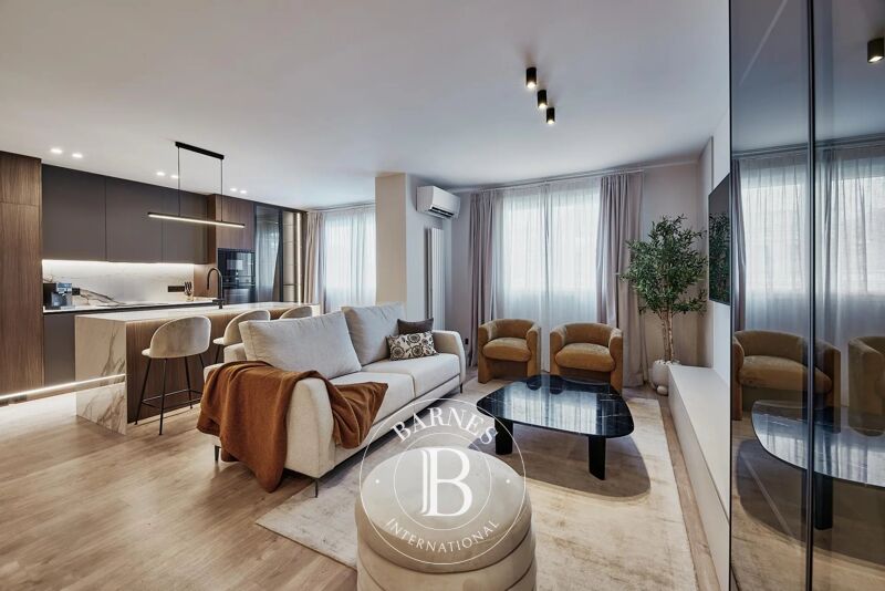 Venta, Piso Madrid - picture 1