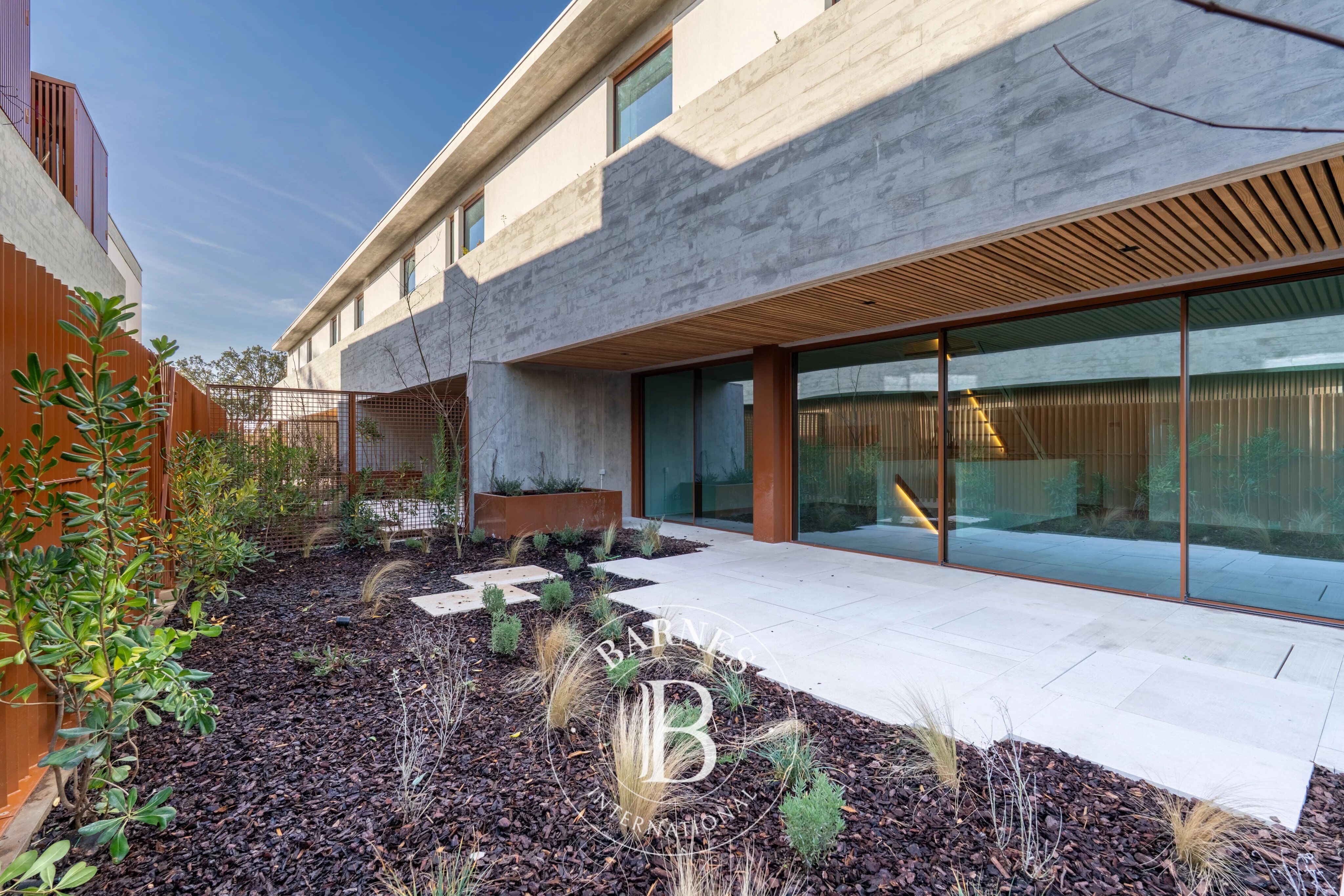 Communauté fermée - picture 2