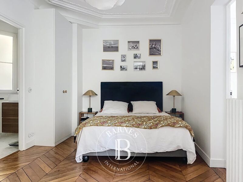 À louer, Appartement Paris 9ème - picture 3