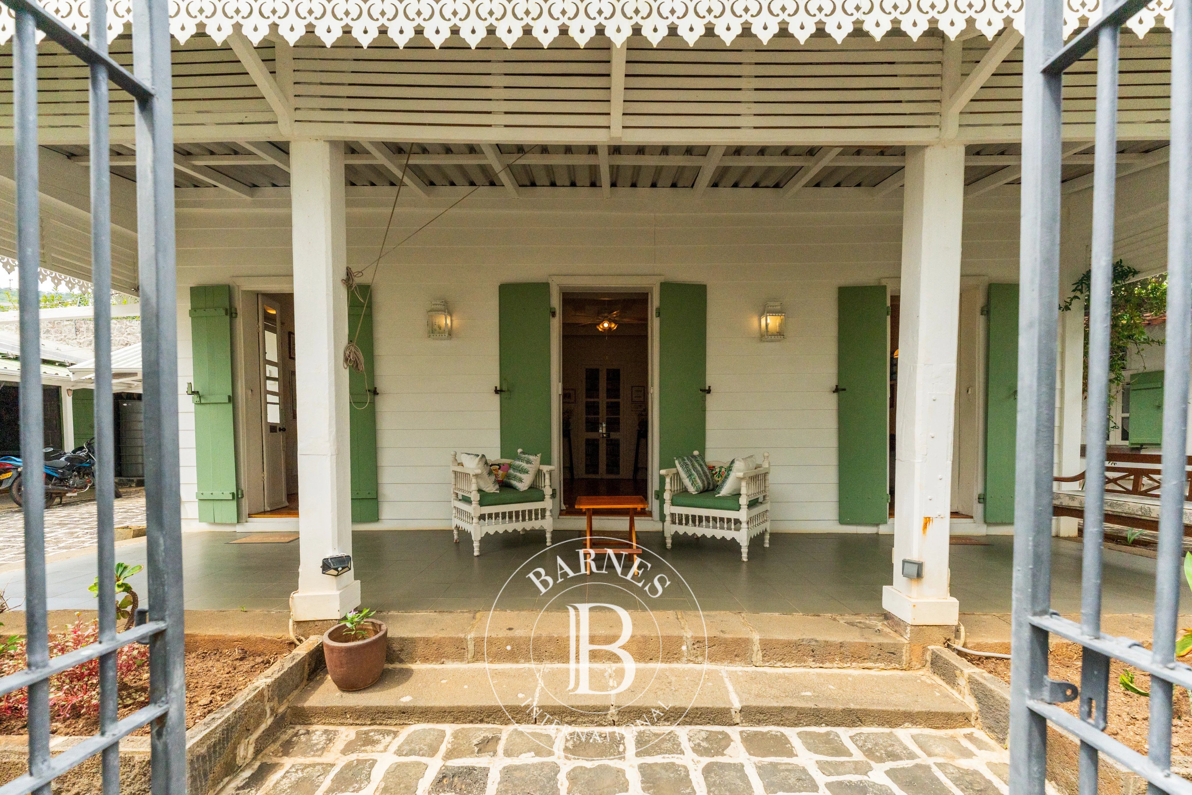 PORT LOUIS - Charmante maison coloniale en vente - 278 m² - picture 2