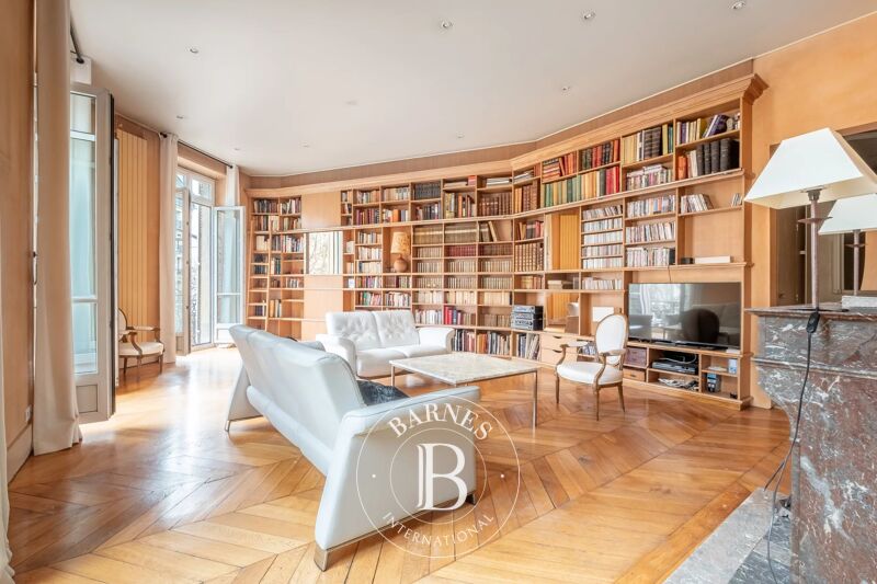 For Sale Apartment | Paris 6ème - picture 2