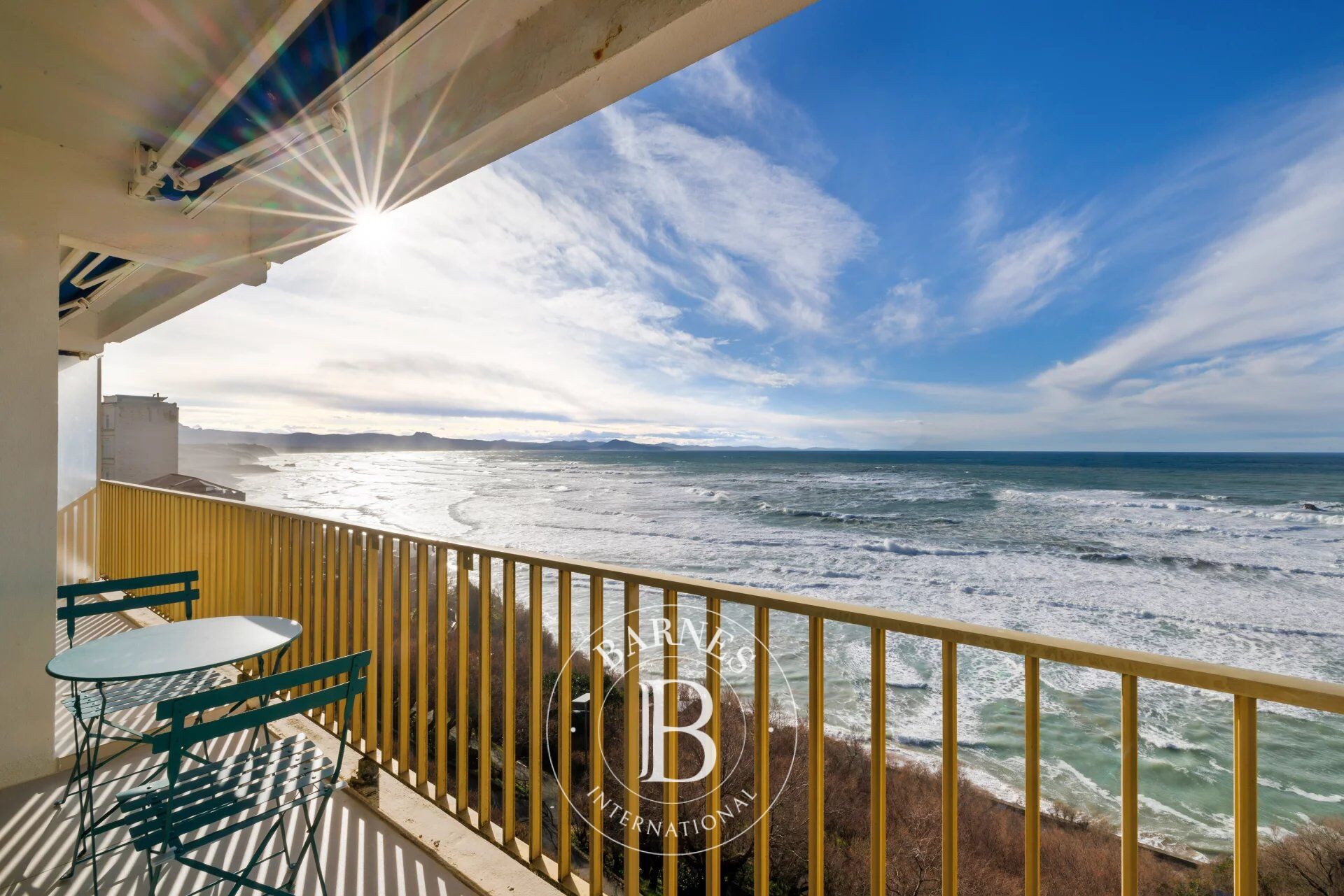 BIARRITZ, CÔTE DES BASQUES, APPARTEMENT DE 115 M², VUE PANORAMIQUE SUR L'OCÉAN, PARKING - picture 3
