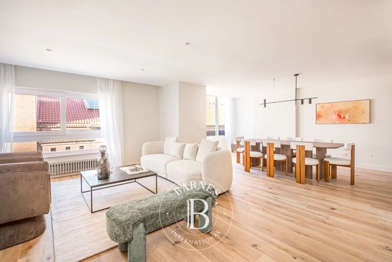 Zeitgenössische Eleganz im Herzen Madrids