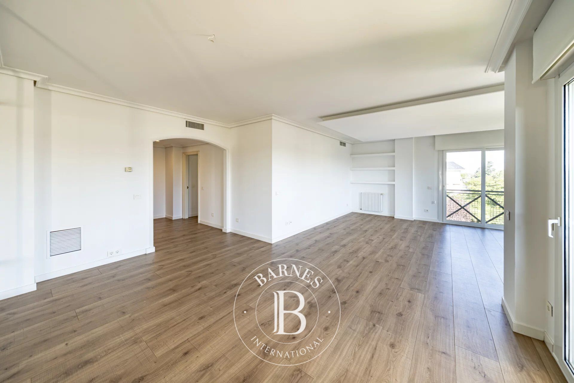 Duplex Penthouse for Sale with Unique Views in Valdemarín - picture 3