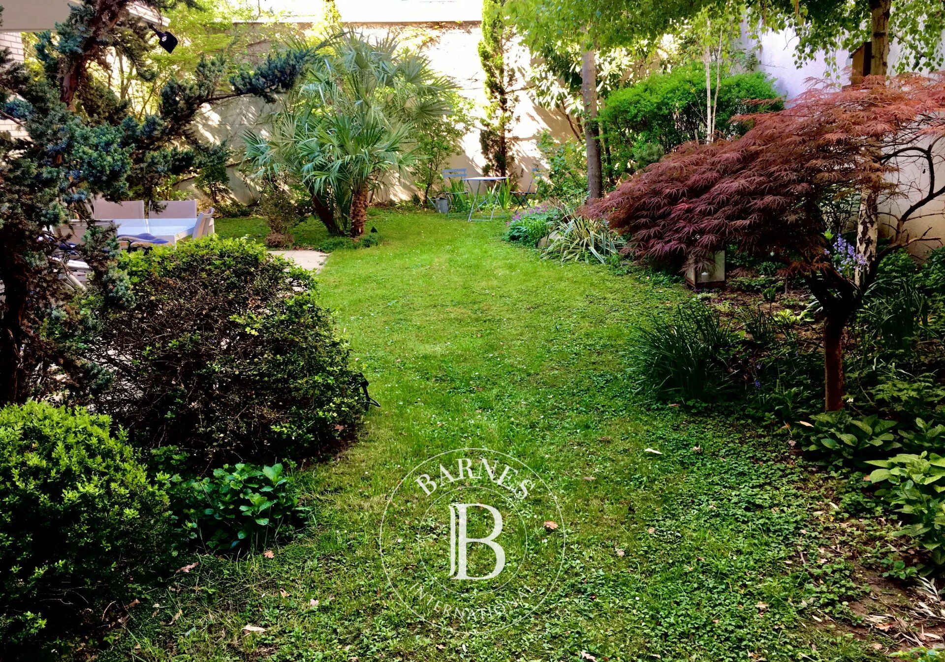 Exclusivité - RARE - Rue Saint-Maur - Trois / Quatre pièces avec grand jardin privatif - picture 2