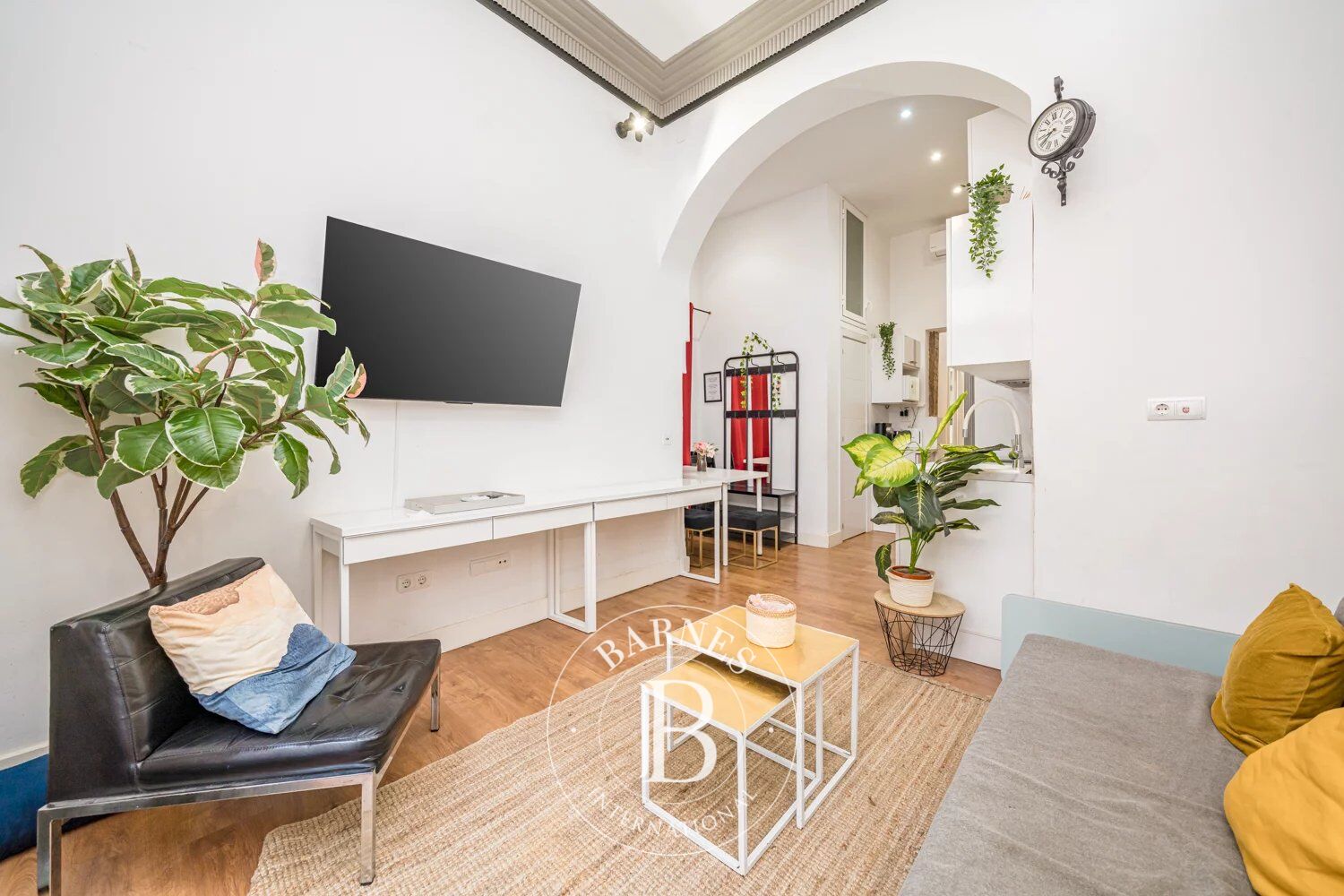 Ravissant Appartement Rénové près de la Plaza de Olavide – Trafalgar (Chamberí) - picture 2