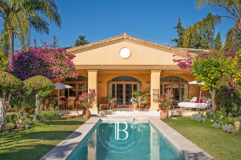 For Sale, Villa Marbella - picture 3