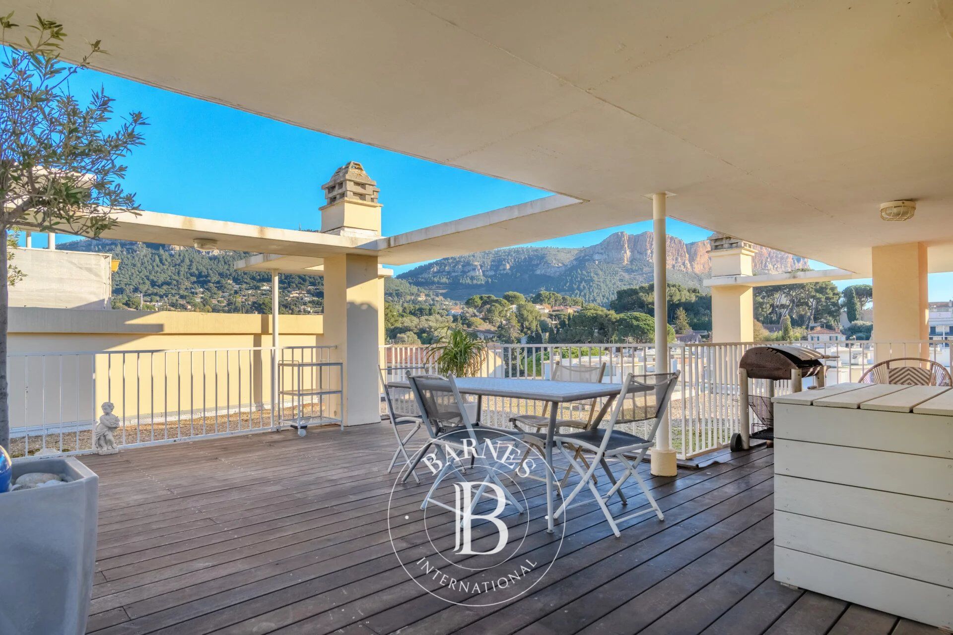 Piso Cassis - picture 2