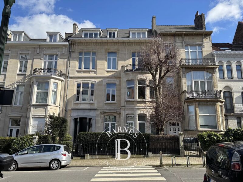 Venta, Palacete Ixelles - picture 2