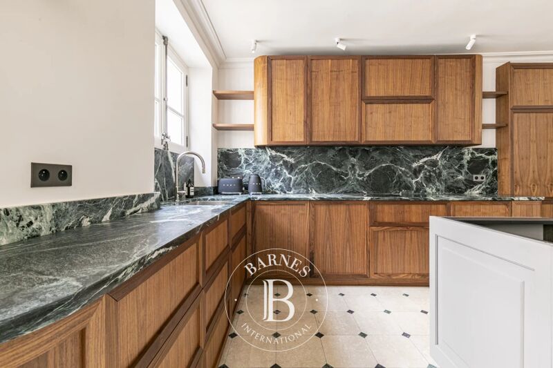 For Sale Apartment | Paris 7ème - picture 2