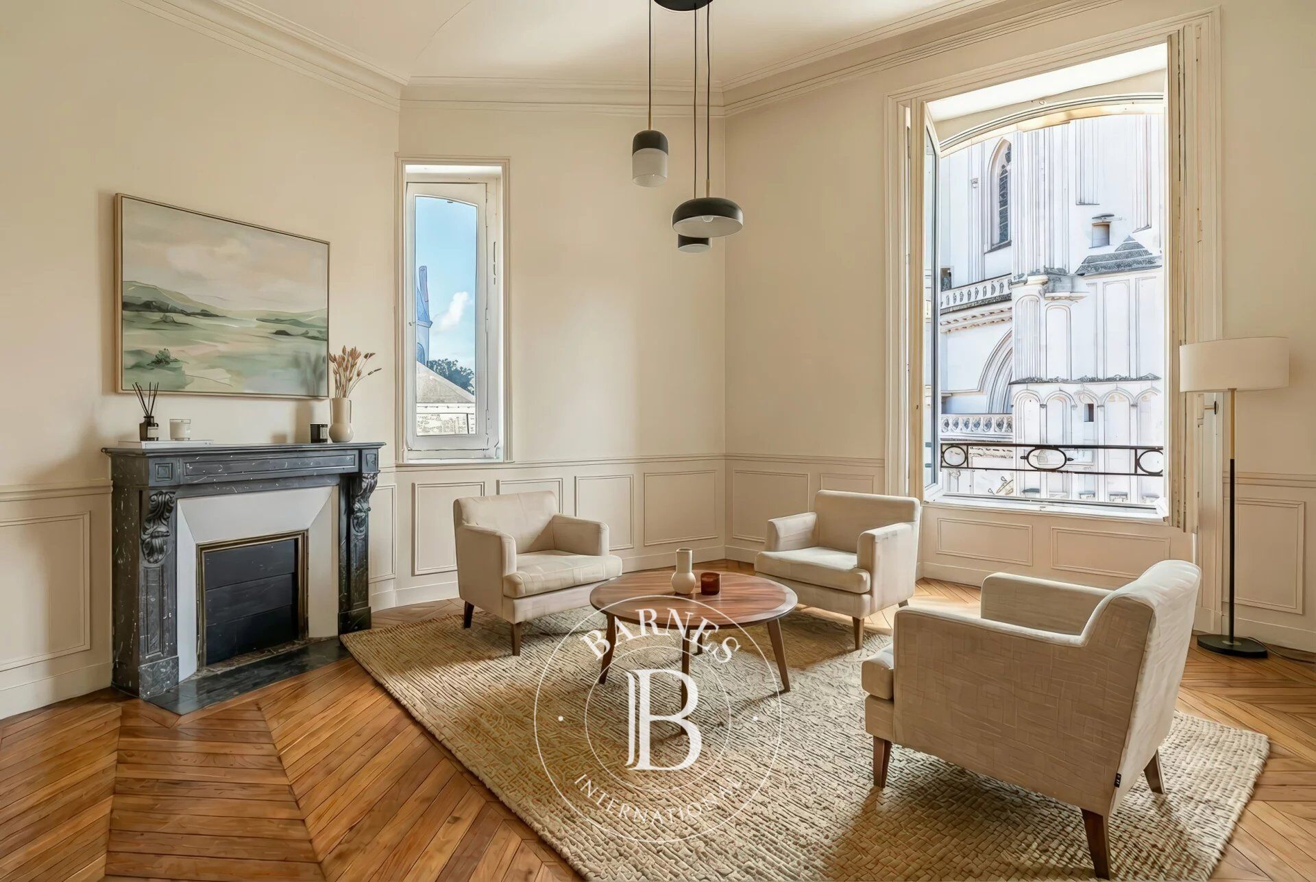 NANTES CATHEDRALE - Appartement haussmannien de 7 pièces principales avec ascenseur - picture 2