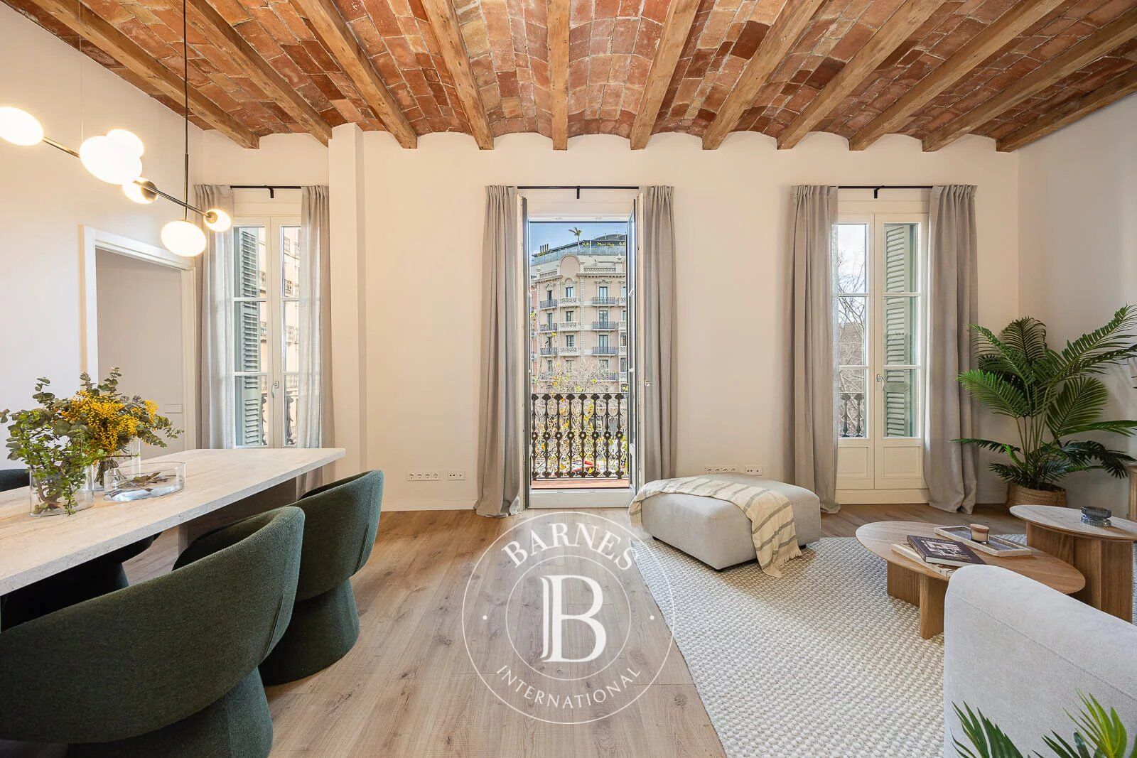 Appartement exclusif à L'Esquerra de l’Eixample - picture 1