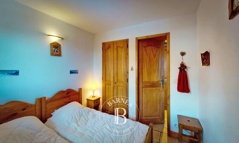 Venta Piso | Les Belleville - picture 2