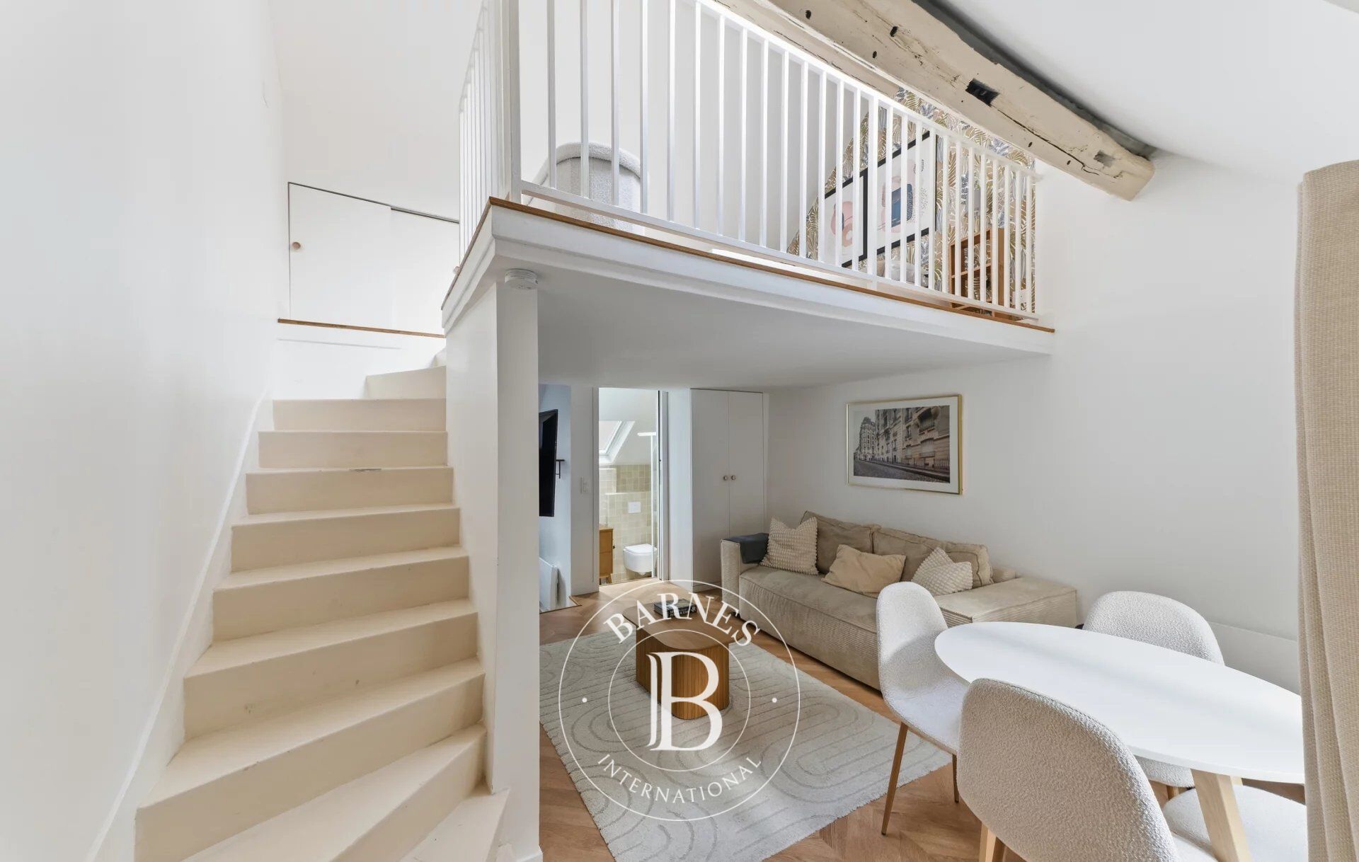 Piso Paris 3ème - picture 3