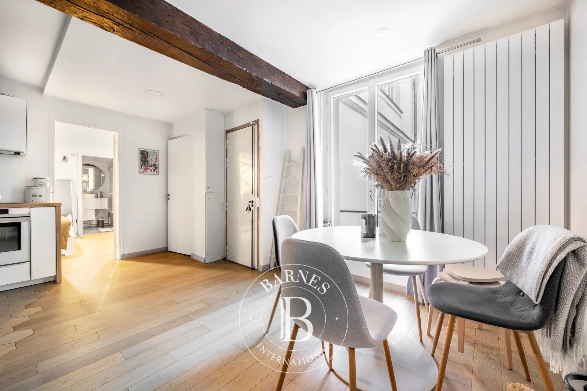 Piso Paris 4ème - picture 2