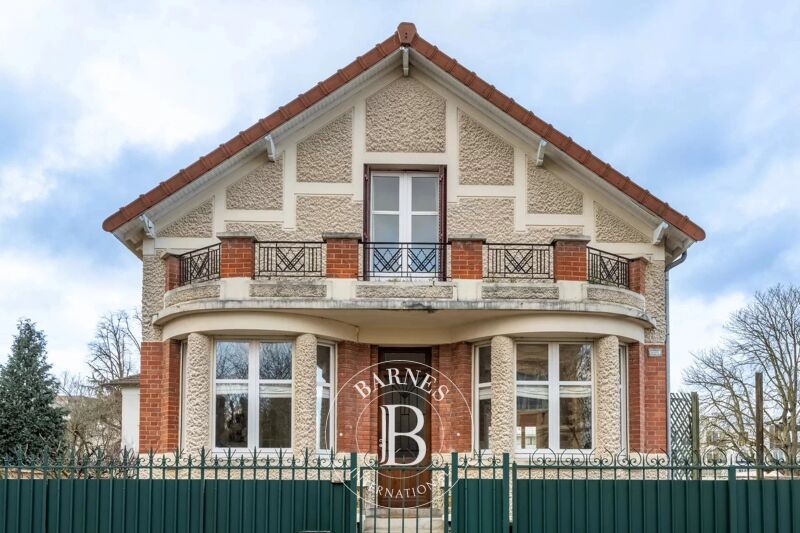 Versailles Porchefontaine - Maison de 131 m² - 4/5ch. - Jardin - Garage.