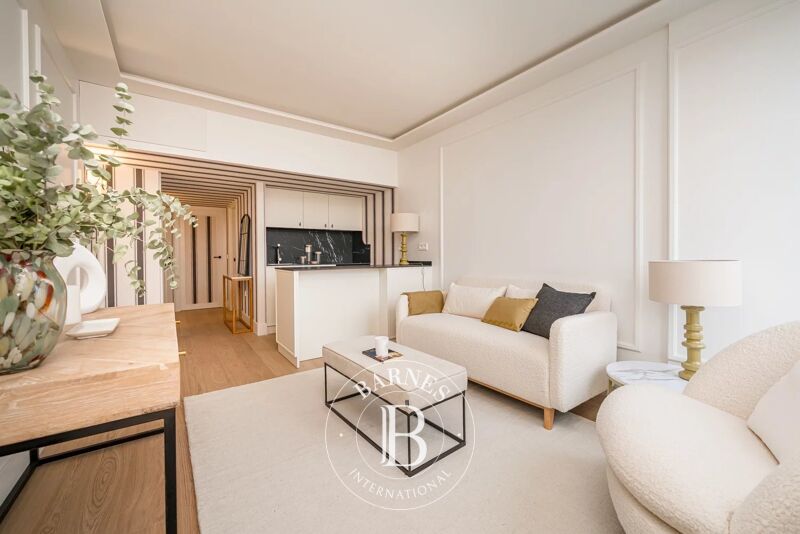 Luminoso e funzionale appartamento ristrutturato ad Almagro con garage e ripostiglio