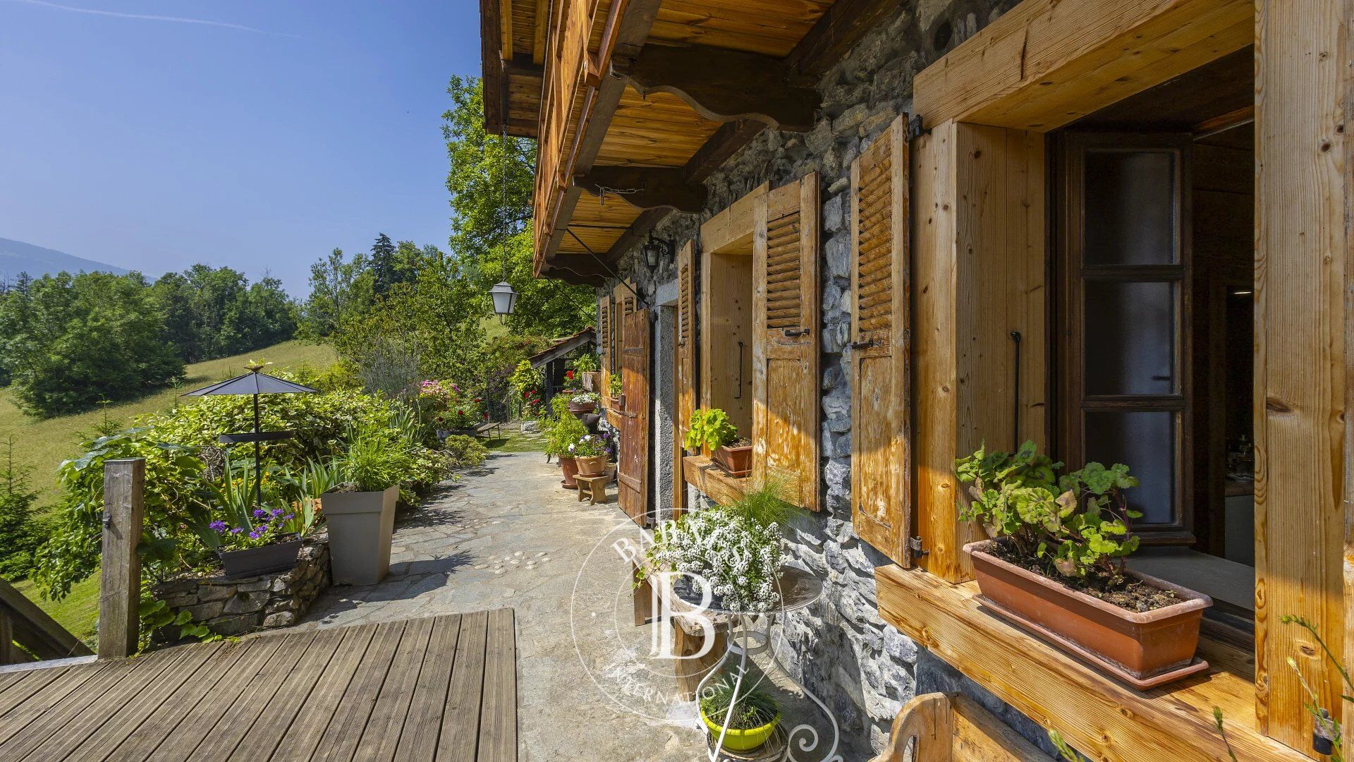 Chalet Passy - picture 2