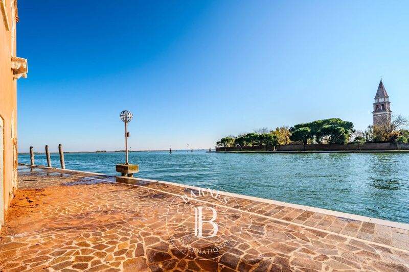 For Sale Property | Venezia - picture 2