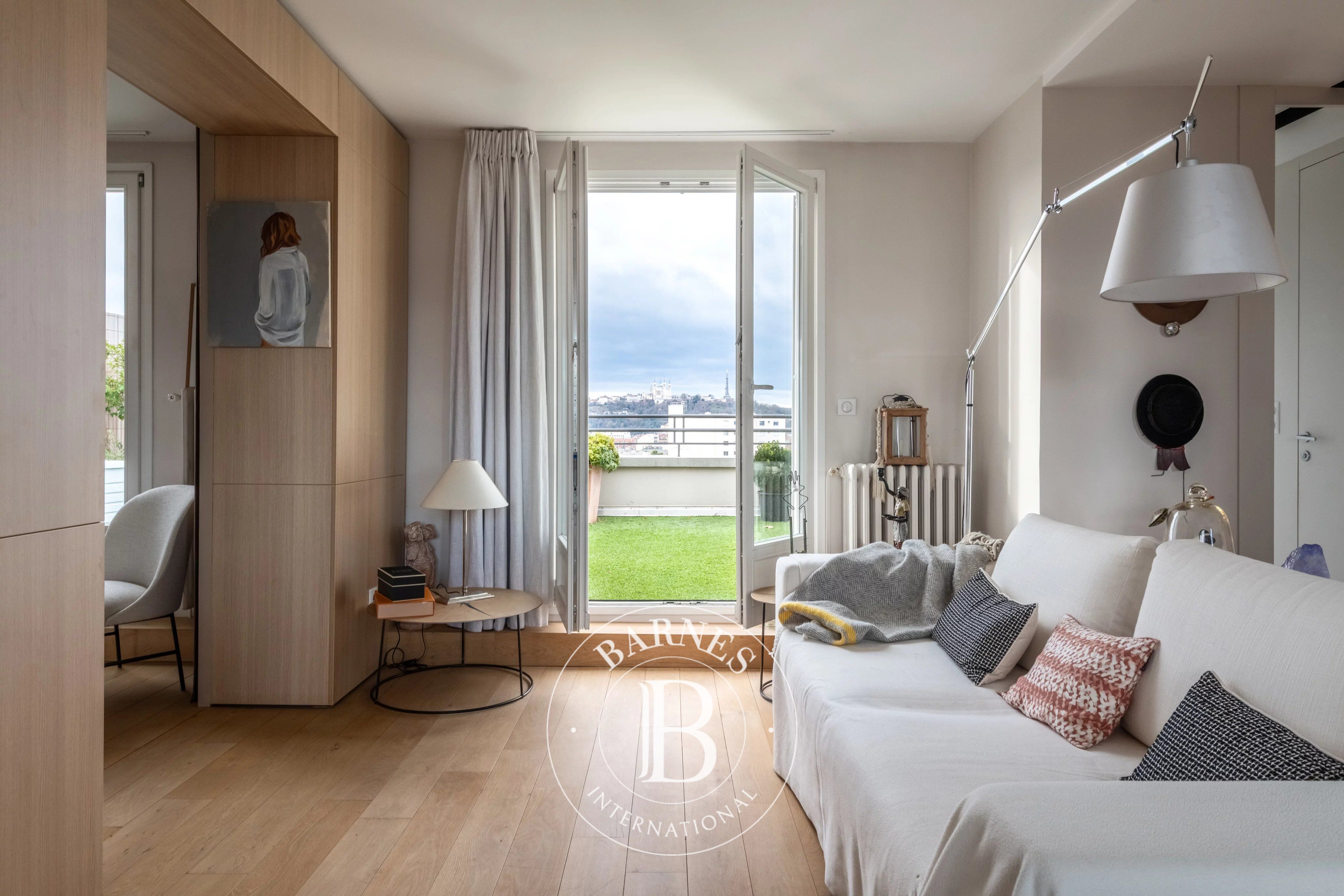 Lyon 6th – Rooftop Apartment – 65.05 sq m – 1 Bedroom – 35 sq m Terrace - picture 3