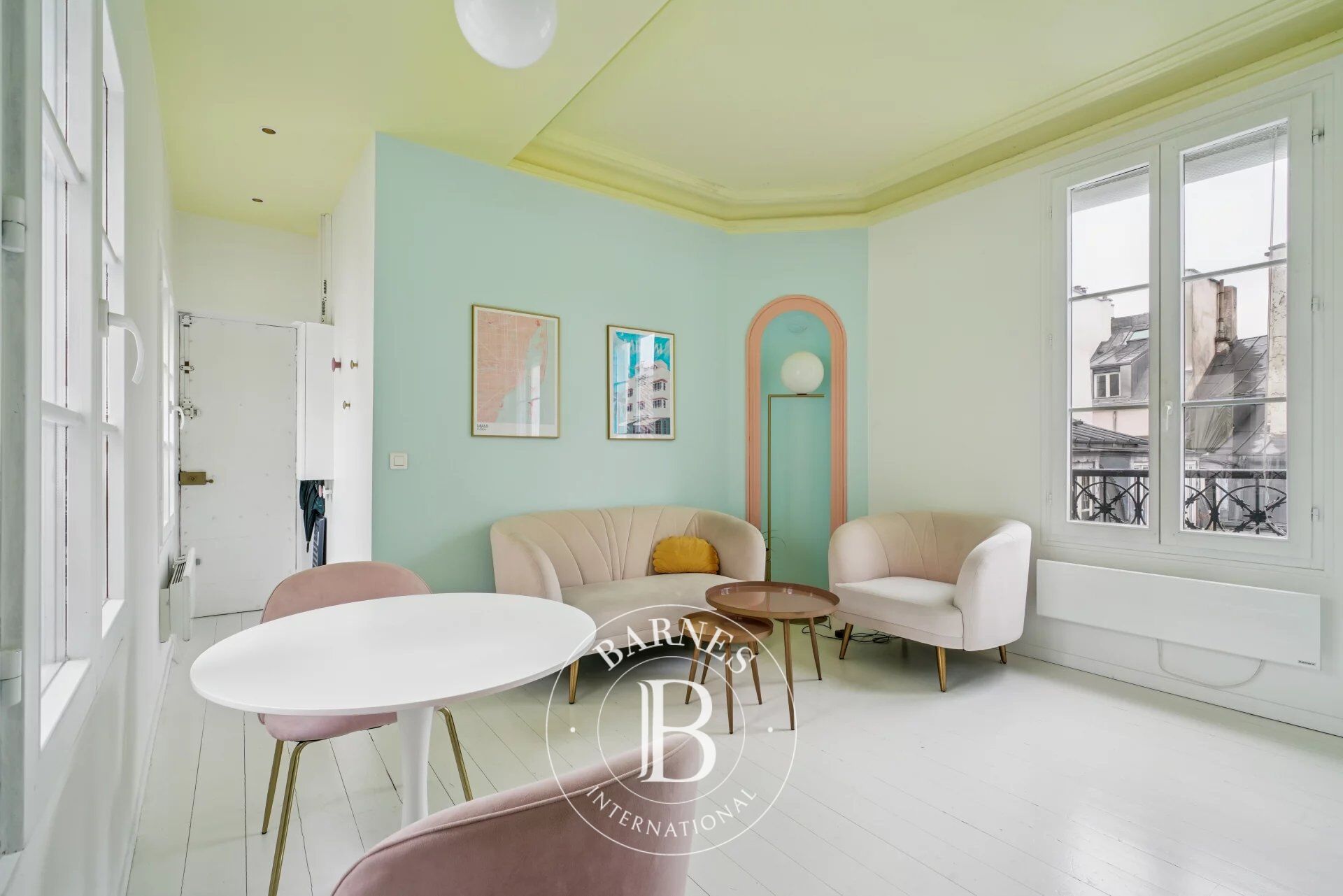 Paris 6 - Monnaie - Renovated apartment - Great volume - Quiet and bright. - picture 1