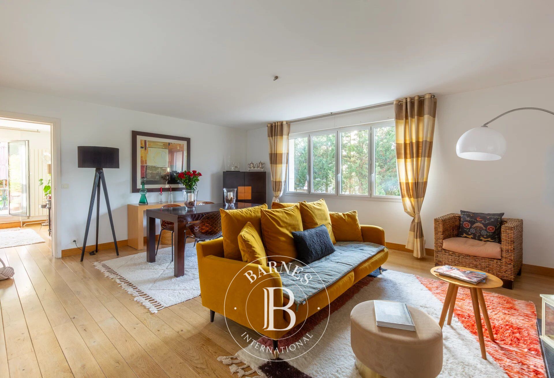 EXLUSIVITE BARNES - Saint Germain en Laye centre - JARDIN - 3 pièces - Ascenseur, Parking et Cave - picture 1