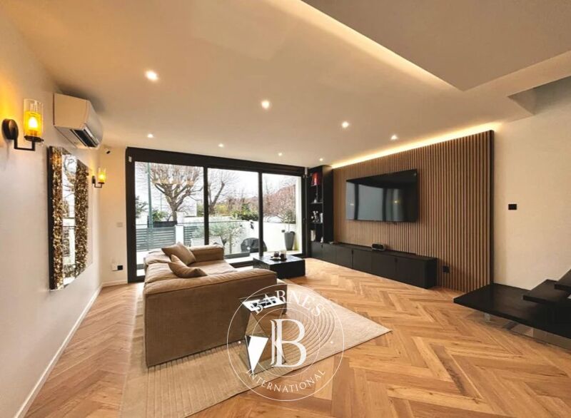 Casa Saint-Maur-des-Fossés