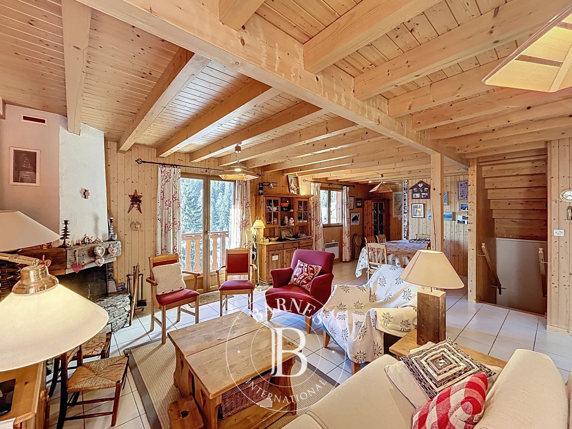 Châtel – 6-Bedroom Family Chalet – Close to the Village Centre – Open Mountain Views - picture 3
