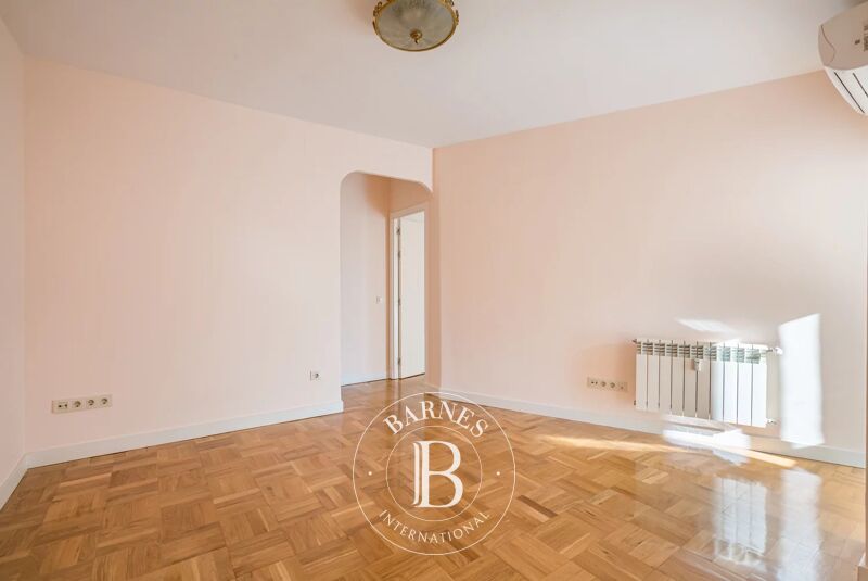 Venta, Piso Madrid - picture 2