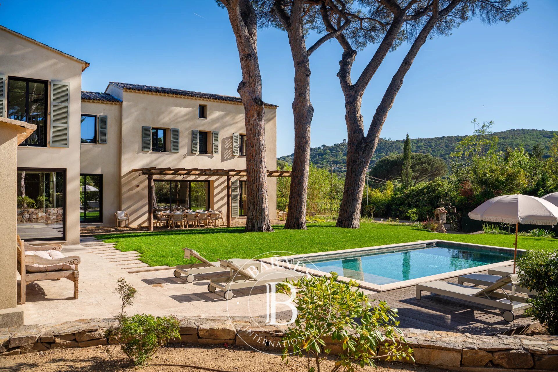 SAINT-TROPEZ – VILLA 4 CHAMBRES – PISCINE - picture 1