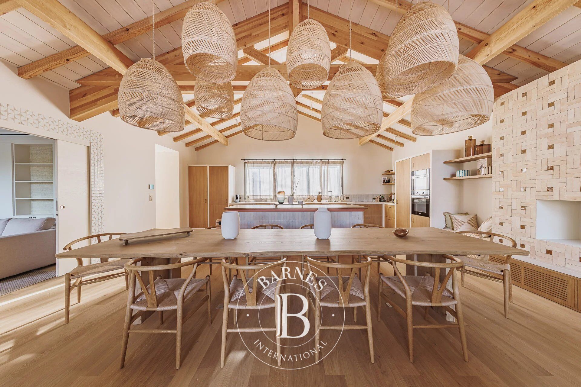 «VILLA DU MARCHÉ » NEUVE AVEC PISCINE CHAUFFÉE, EN PLEIN CENTRE DU CAP FERRET – CAPACITÉ 12 PERSONNES - picture 3