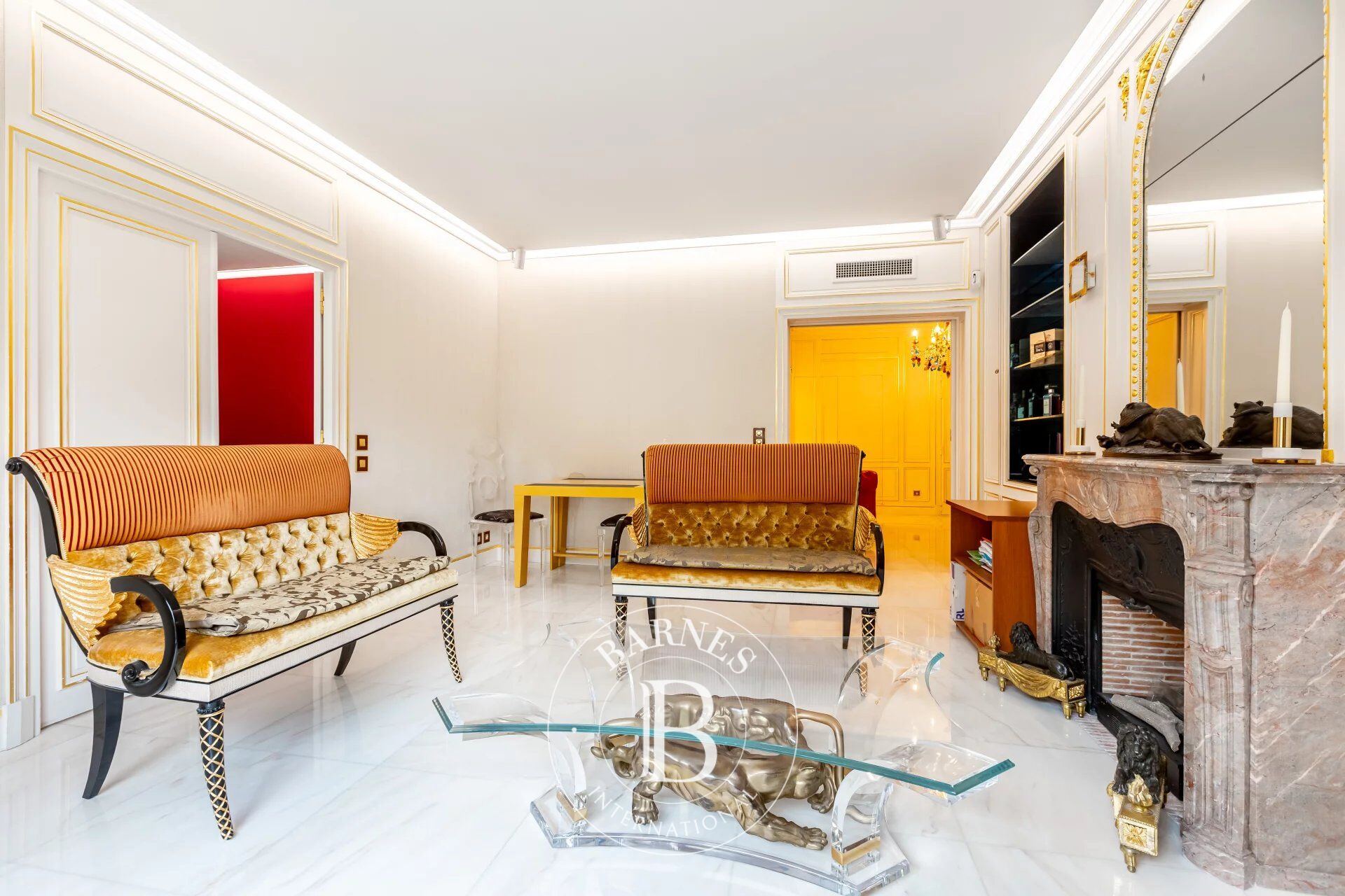 Piso Paris 8ème - picture 2